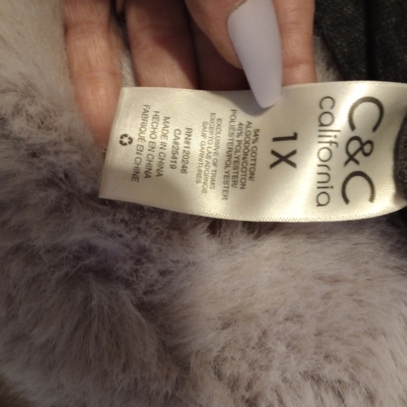 C & C California brindle gray multicolored graphic t-shirt size 1X - Picture 4 of 8